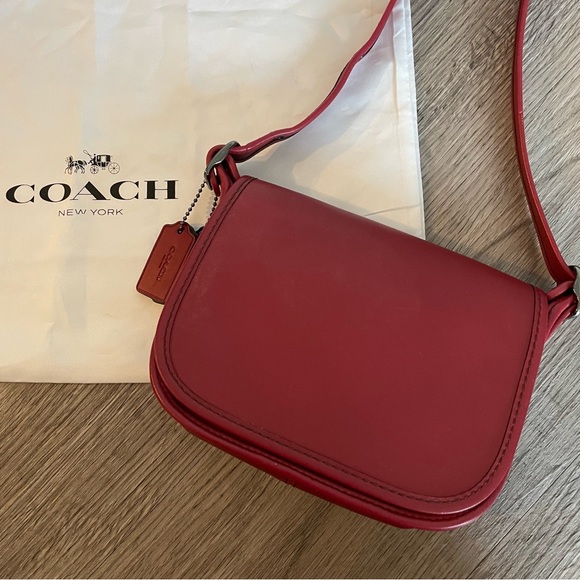 Coach Handbags - COACH Red Glove Tanned Leather Saddle Bag Crossbody Purse
